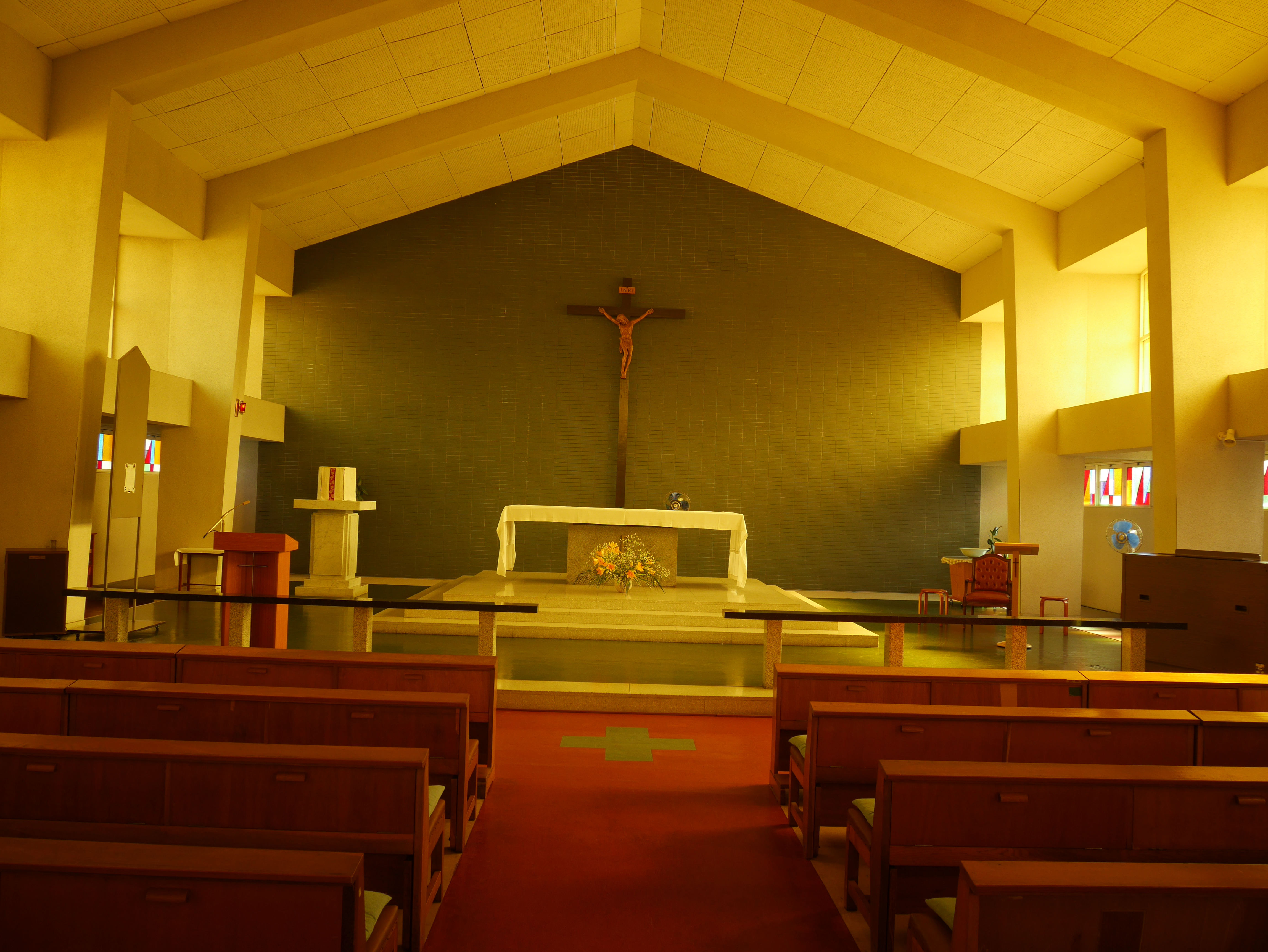カトリック沼津教会聖堂　カトリック横浜司教区